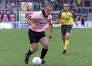 Herrera alla seconda partita in maglia rosa