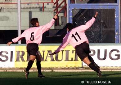 L'esultanza di Belmonte dopo il gol